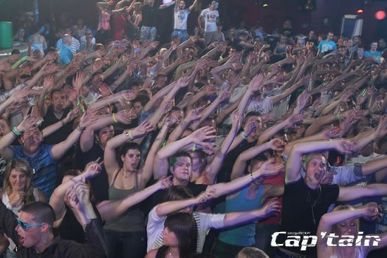 MEGA MOUSSE PARTY  - Complexe Captain